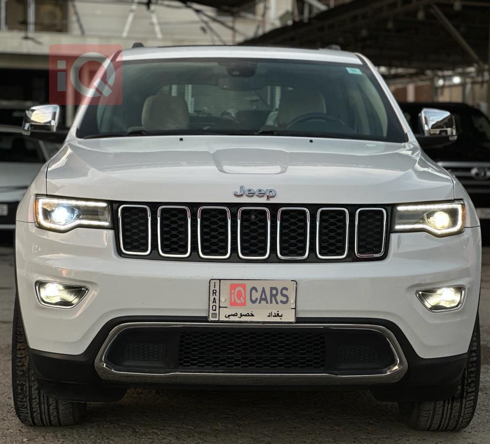 جيب جراند شيروكي